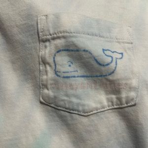 Vineyard Vines tee